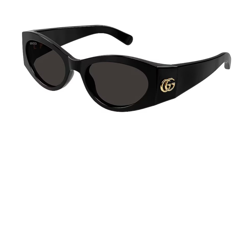 GUCCI GG Corner Eye Sunglasses SOLD OUT !!' Authentic excellent condition